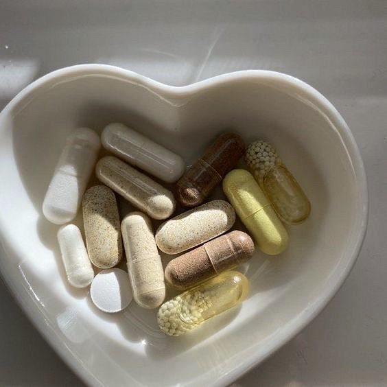 Pregnancy & Supplements: What You Really Need