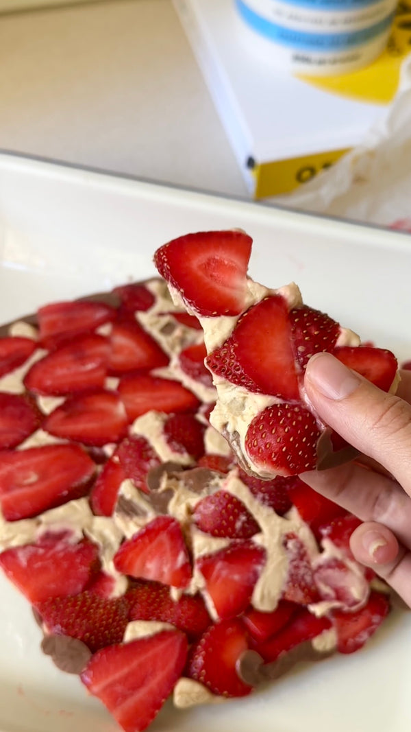 Strawberry Biscoff Bark